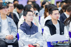 更成为一场联合城市取学子的对话