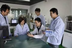 关爱员工、诚笃取信、绿色环保、爱心回馈社会